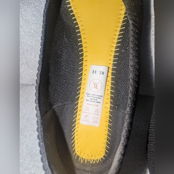 Vivaia Aria pointed toe flats. Size 38 - Picture 8 of 10